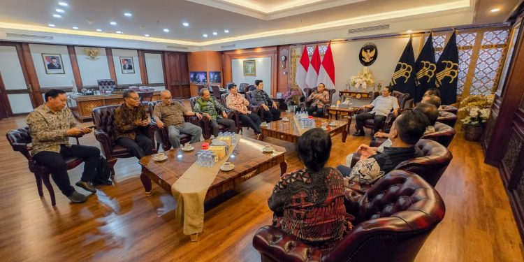 Menkum dan Kapuspen TNI,Tegaskan Pemerintah Dukung Kongres Persatuan PWI